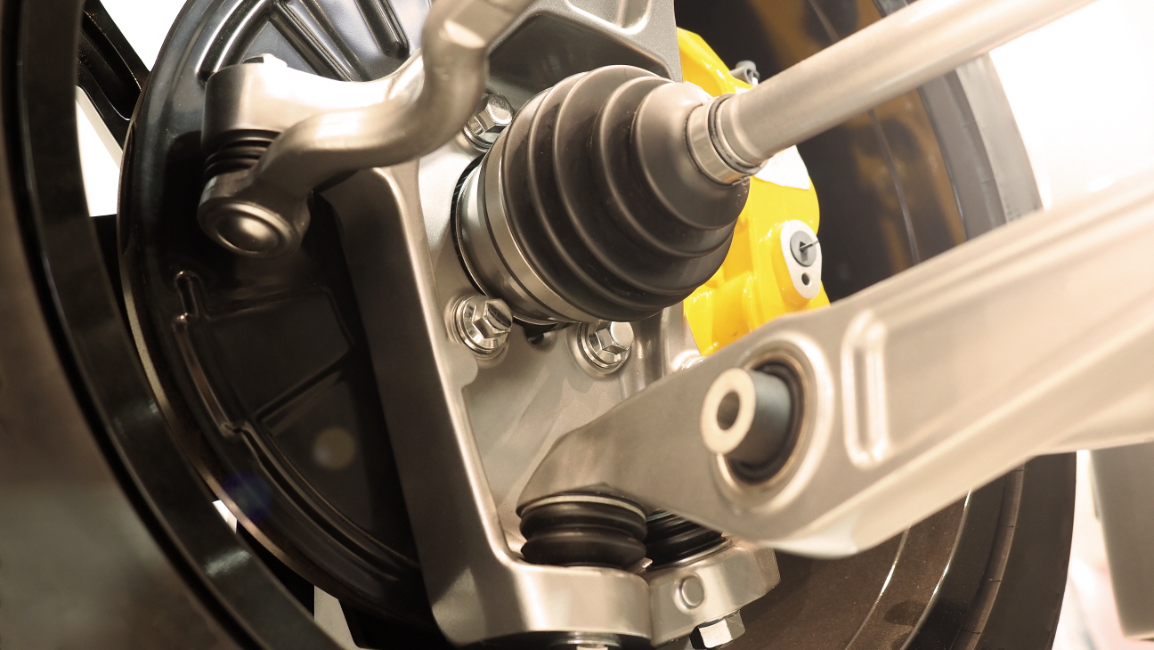 로어암 및 활대링크